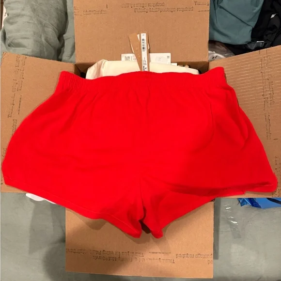 SKIMS Cotton Jersey Short in RUBY ❤️ - Picture 3 of 5